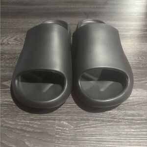 Men's Black Slide Sandals